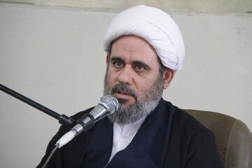 حوزه‌های علمیه باید پیشرو و سرآمد در علم و معنویت باشند