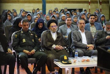 تصاویر/ آیین نواختن زنگ مهر و مقاومت در مدرسه  شاهد مهر خرم آباد