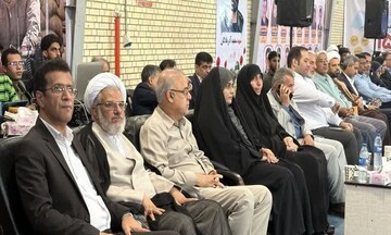 معلمان پرچمداران جهاد علمی و تربیتی‌ هستند