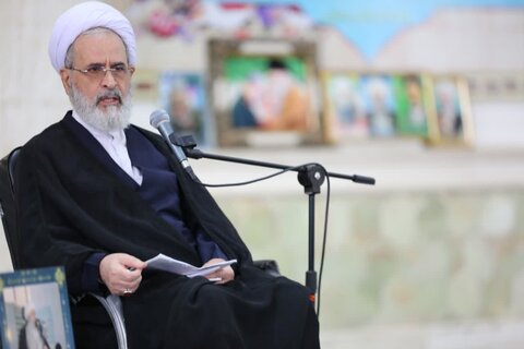 طلیعه سال تحصیلی جدید حوزه‌ علمیه میبد با حضور آیت‌الله اعرافی