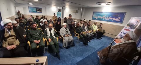 تصاویر / تجدید میثاق امام جمعه آبیک ومسئولین با شهدا