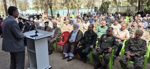 تصاویر / تجدید میثاق امام جمعه آبیک ومسئولین با شهدا