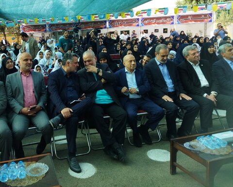 تصاویر/ اجرای پویش «سلام به آینده» با مشارکت مدرسه علمیه امام صادق(ع)