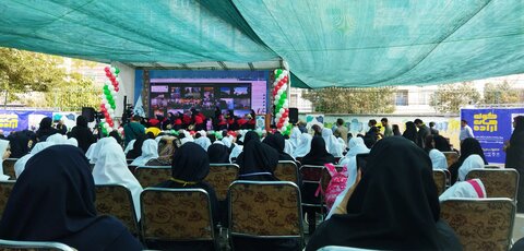 تصاویر/ اجرای پویش «سلام به آینده» با مشارکت مدرسه علمیه امام صادق(ع)