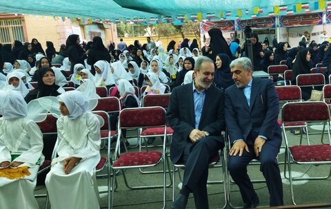 تصاویر/ اجرای پویش «سلام به آینده» با مشارکت مدرسه علمیه امام صادق(ع)