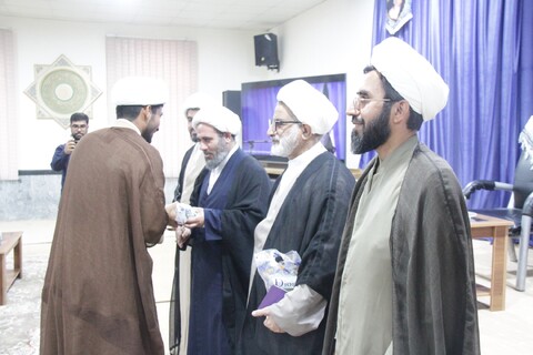 تصاویر/ تجلیل از رتبه های برتر مدرسه علمیه کنگان