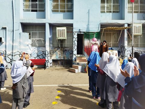 تصاویر/ اجرای طرح «شهید آرمان» در مدارس تهران