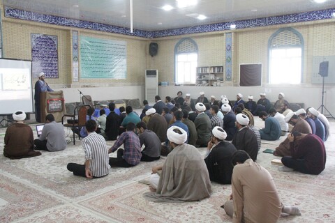 تصاویر/ آغاز سال تحصیلی مدرسه علمیه برازجان