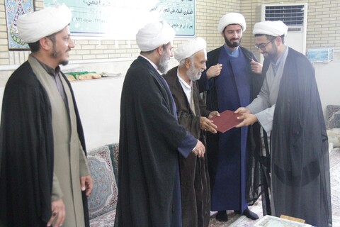 تصاویر/ تجلیل از طلاب ممتاز مدرسه علمیه برازجان