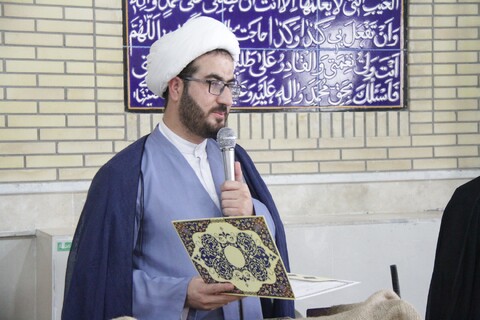 تصاویر/ تجلیل از طلاب ممتاز مدرسه علمیه برازجان