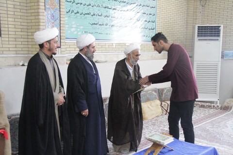 تصاویر/ تجلیل از طلاب ممتاز مدرسه علمیه برازجان