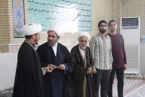 تصاویر/ تجلیل از طلاب ممتاز مدرسه علمیه برازجان