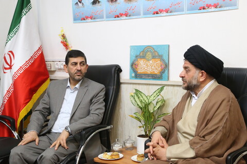 تصاویر/دیدار نماینده مجلس با مدیر حوزه علمیه خوزستان؛تأکید بر نقش حوزه در تعالی علمی و لزوم توجه مجلس به معیشت مردم