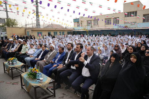 تصاویر/ حضور مدیر حوزه علمیه استان تهران در مراسم بازگشایی مدرسه دخترانه والعصر