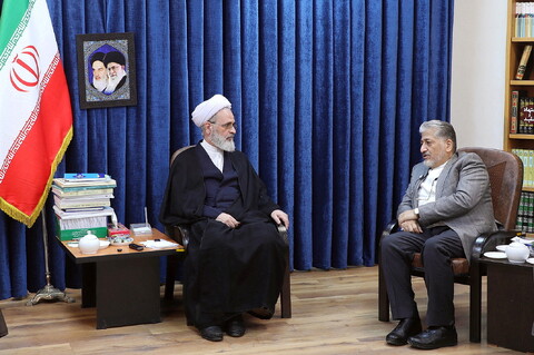 تصاویر/ دیدار سرپرست دانشگاه آزاد با آیت الله اعرافی