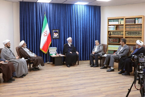 تصاویر/ دیدار سرپرست دانشگاه آزاد با آیت الله اعرافی
