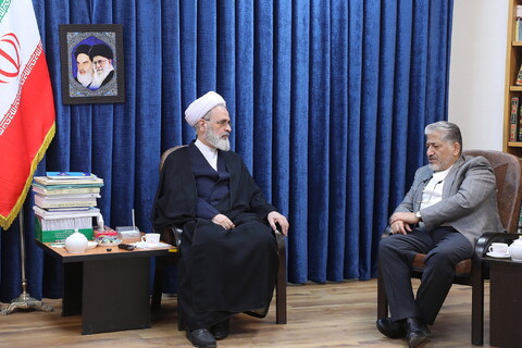 تصاویر/ دیدار سرپرست دانشگاه آزاد با آیت الله اعرافی