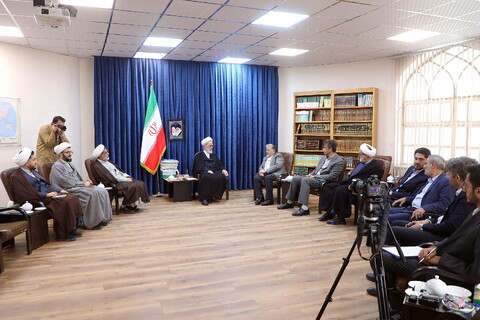 تصاویر/ دیدار سرپرست دانشگاه آزاد با آیت الله اعرافی