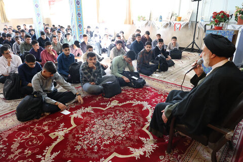 تصاویر/ آغاز سال تحصیلی با حضور نماینده ولی‌فقیه در چهارمحال و بختیاری