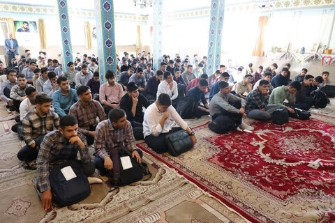 تصاویر/ آغاز سال تحصیلی با حضور نماینده ولی‌فقیه در چهارمحال و بختیاری