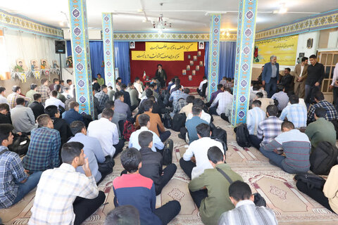 تصاویر/ آغاز سال تحصیلی با حضور نماینده ولی‌فقیه در چهارمحال و بختیاری