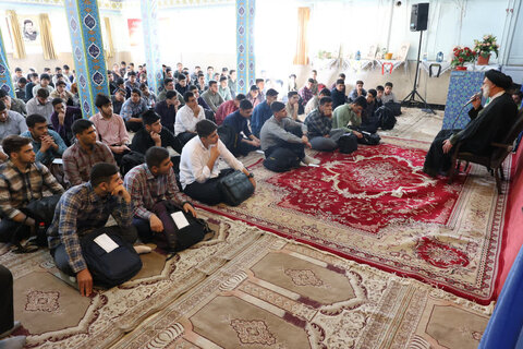 تصاویر/ آغاز سال تحصیلی با حضور نماینده ولی‌فقیه در چهارمحال و بختیاری