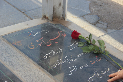 تصاویر / تجدید میثاق امام جمعه ،مدیر،معاونین ،واساتید حوزه علمیه استان قزوین با شهدا