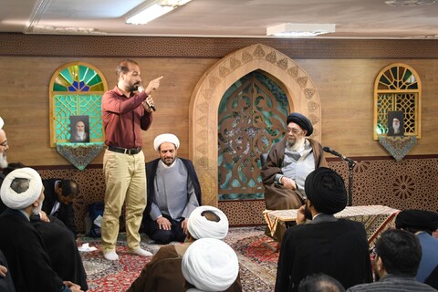 تصاویر|دیدار مداحان و مبلغان هیات مذهبی استان اصفهان با امام جمعه