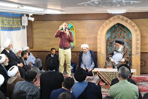 تصاویر|دیدار مداحان و مبلغان هیات مذهبی استان اصفهان با امام جمعه