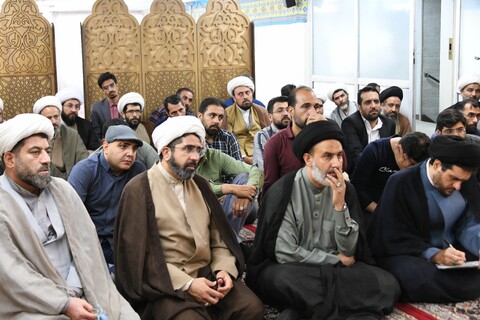 تصاویر|دیدار مداحان و مبلغان هیات مذهبی استان اصفهان با امام جمعه
