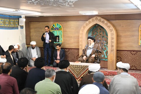 تصاویر|دیدار مداحان و مبلغان هیات مذهبی استان اصفهان با امام جمعه