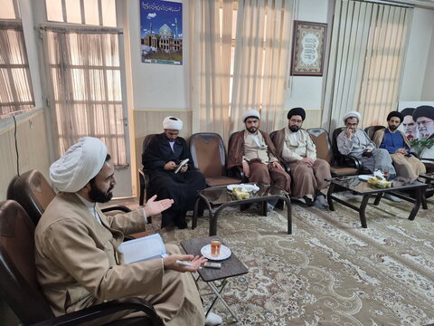 تصاویر/ نشست معاونان آموزش مدارس علمیه منطقه کاشان