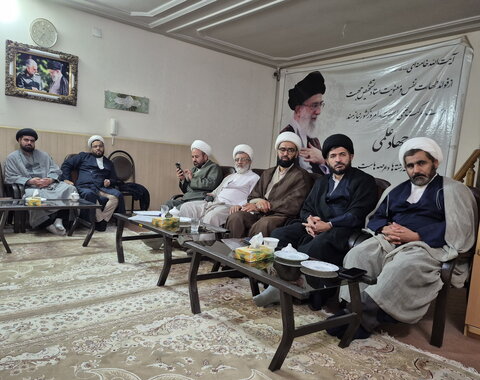 تصاویر/ نشست معاونان آموزش مدارس علمیه منطقه کاشان