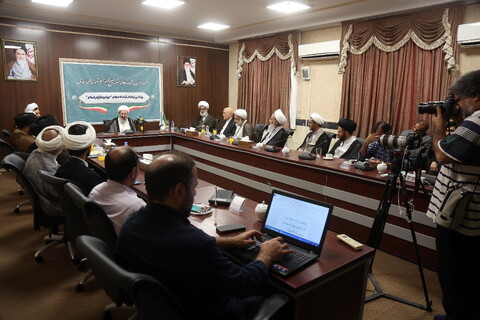 تصاویر/ رونمایی از کتاب آیات و الاحکام جهاد و دفاع در اسلام