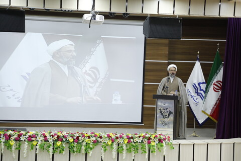 آئین تکریم و معارفه مسئول دفتر نهاد رهبری در دانشگاه یاسوج برگزار شد