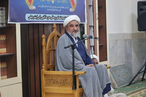 تصاویر/ برگزاری مراسم گرامیداشت هفته دفاع مقدس در مدرسه علمیه (ص)  بندرعباس