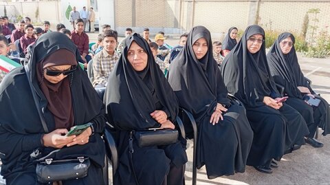 تصاویر/ مراسم نواختن زنگ مهر، ایثار و مقاومت در شهر ماهان