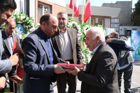 تصاویر/ مراسم آغاز سال جدید تحصیلی 1404_1405 و‌ نواختن زنگ مهر و مقاومت در خوی