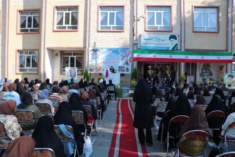 تصاویر/ مراسم آغاز سال جدید تحصیلی 1404_1405 و‌ نواختن زنگ مهر و مقاومت در خوی