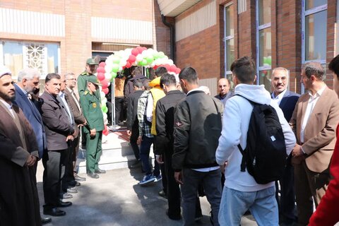 تصاویر/ مراسم آغاز سال جدید تحصیلی 1404_1405 و‌ نواختن زنگ مهر و مقاومت در خوی