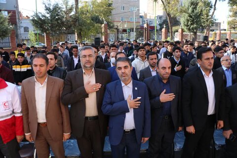 تصاویر/ مراسم آغاز سال جدید تحصیلی 1404_1405 و‌ نواختن زنگ مهر و مقاومت در خوی