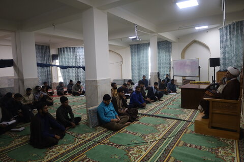 تصاویر/ درس اخلاق طلاب مدرسه علمیه النبی (ص) بندرعباس