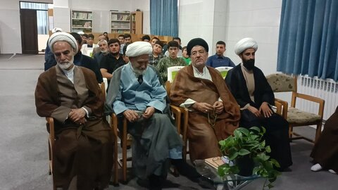 تصاویر/  مراسم افتتاحیه سال تحصیلی جدید مدرسه  علمیه امام خمینی (ره)خوی