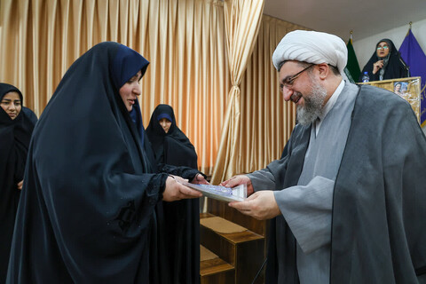 تصاویر | آغاز سال تحصیلی حوزه علمیه خواهران استان آذربایجان شرقی