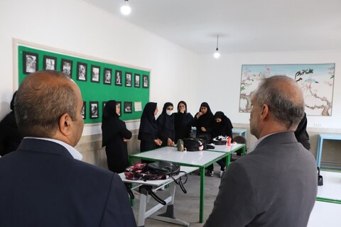 تصاویر/ آیین آغاز سال تحصیلی جدید در هنرستان سعدالدین شهر مهدی‌شهر