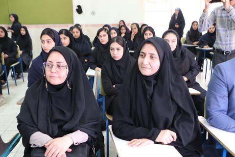 تصاویر/ آیین آغاز سال تحصیلی جدید در هنرستان سعدالدین شهر مهدی‌شهر