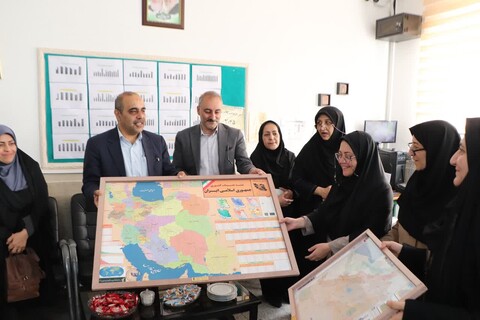 تصاویر/ آیین آغاز سال تحصیلی جدید در هنرستان سعدالدین شهر مهدی‌شهر