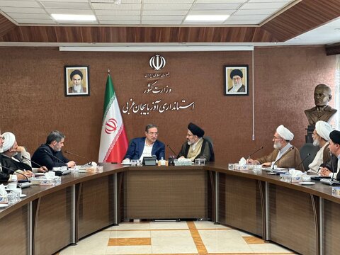 تصاویر/ جلسه شورای راهبردی حوزه های علمیه آذربایجان‌غربی