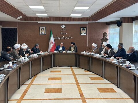 تصاویر/ جلسه شورای راهبردی حوزه های علمیه آذربایجان‌غربی