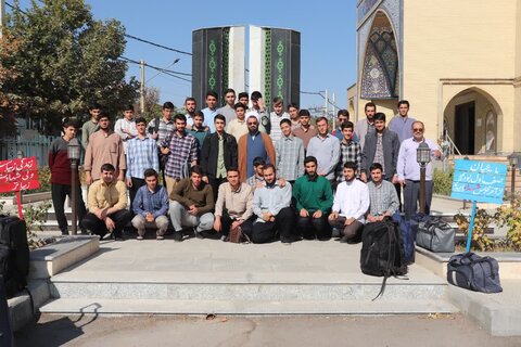 تصاویر/ اردوی زیارتی طلاب مدرسه علمیه امام خامنه ای ارومیه به مشهد مقدس